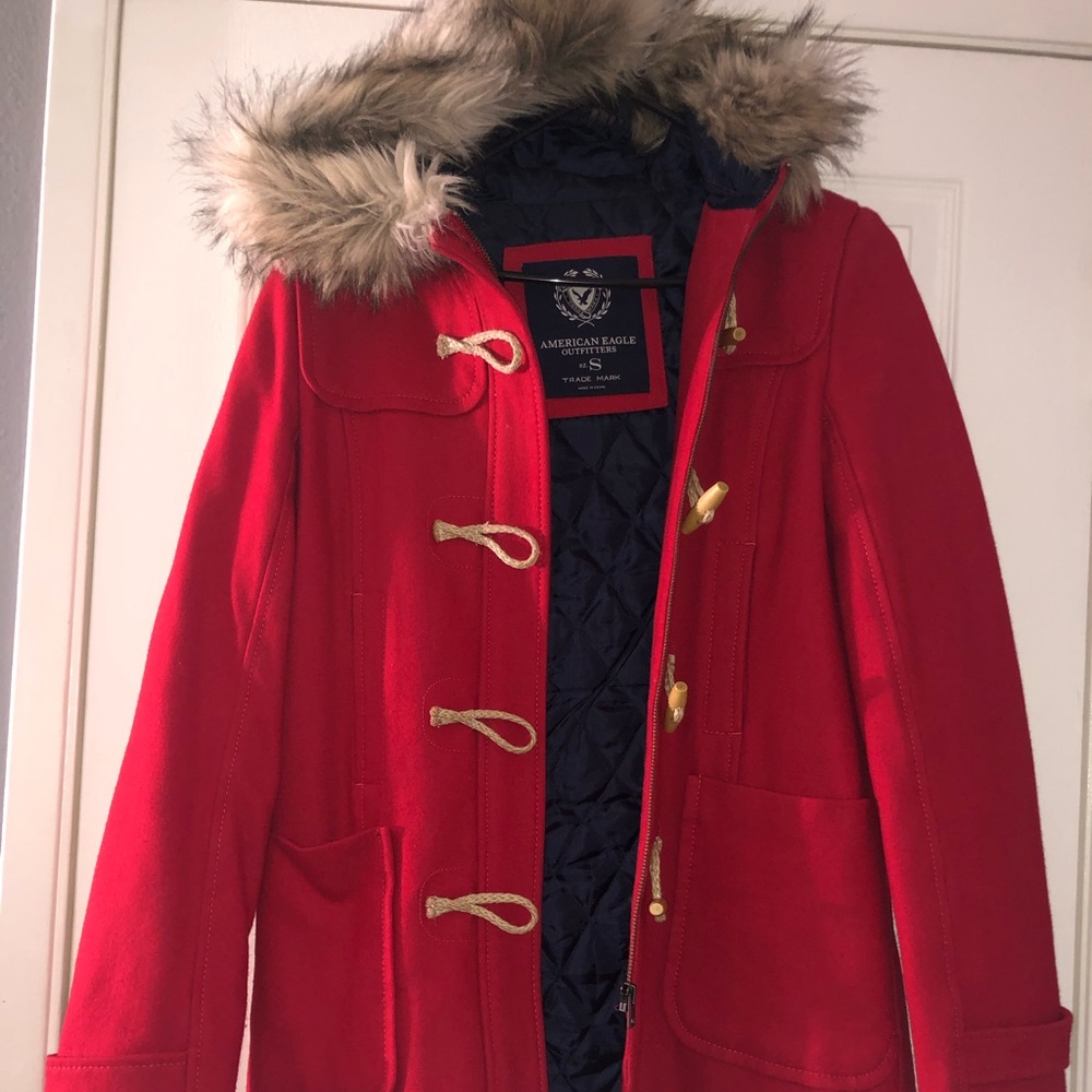 Red coat - Picture 2 of 2